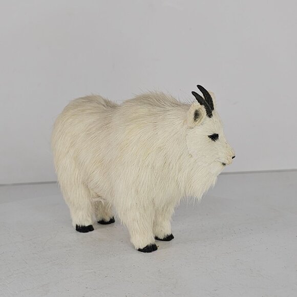 Realistic Mountain Goat Figurine Rabbit Fur - Picture 4 of 8